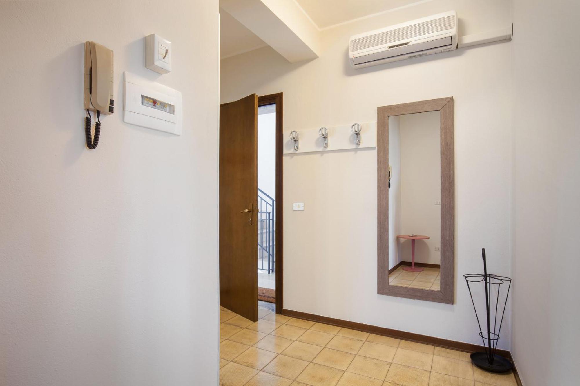 לאזיסה Apartment Rosa Cinderella מראה חיצוני תמונה